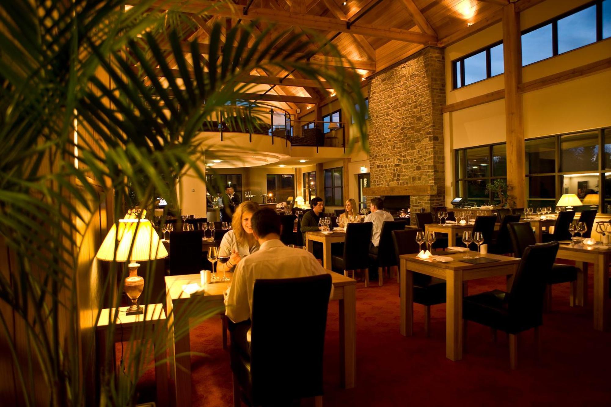 Hunter Lodges By Celtic Manor Newport  Esterno foto