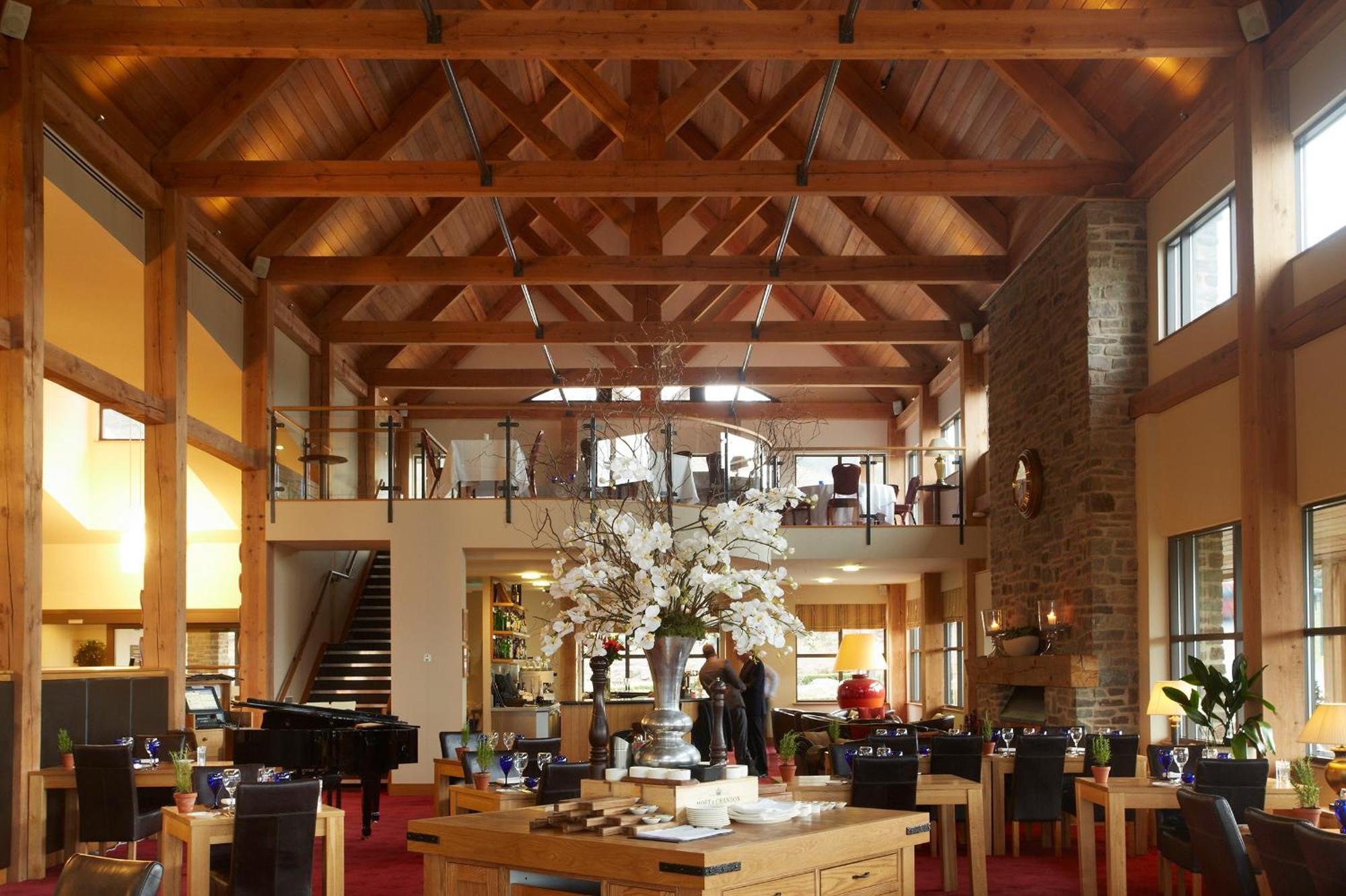 Hunter Lodges By Celtic Manor Newport  Esterno foto