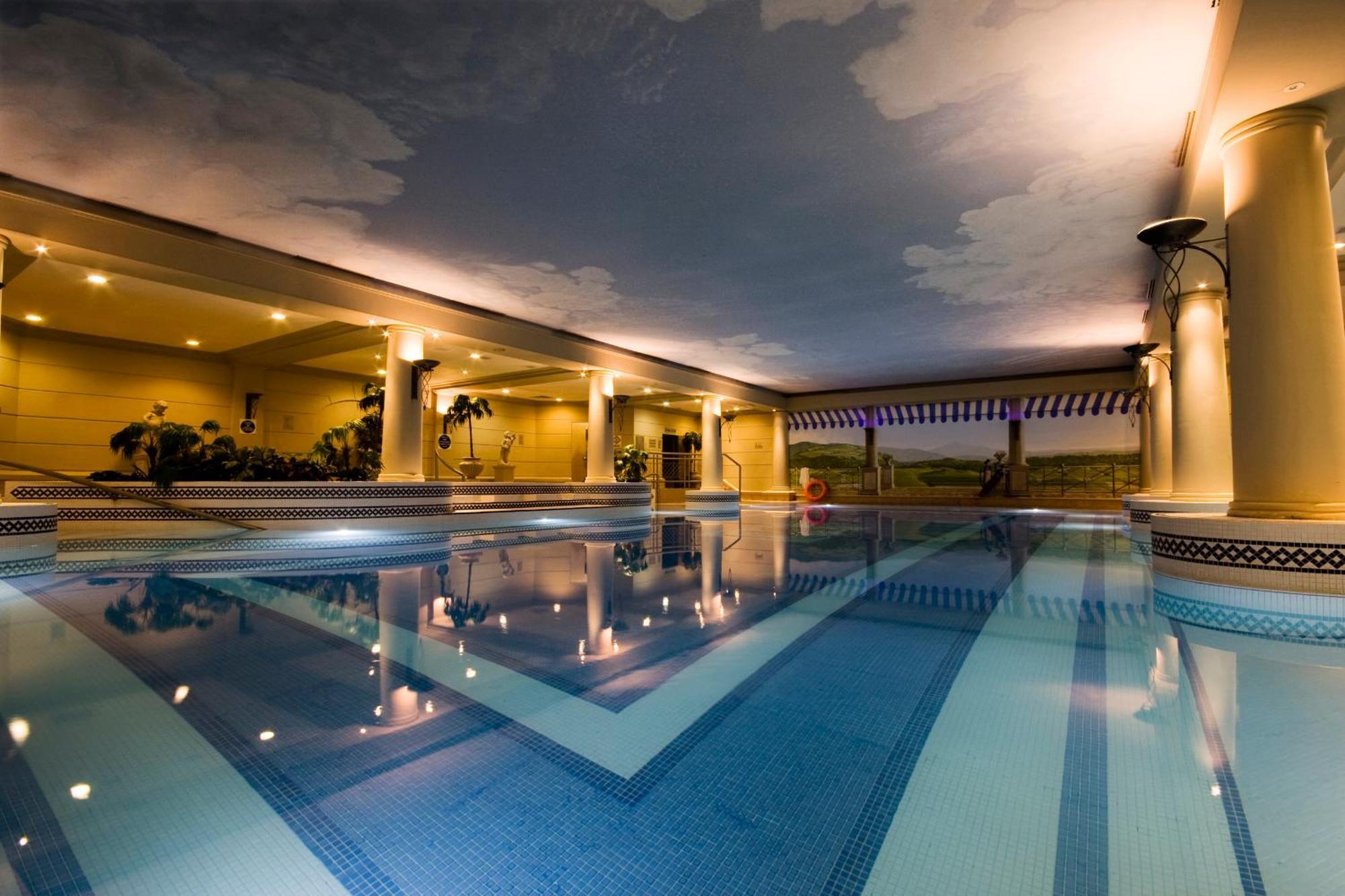 Hunter Lodges By Celtic Manor Newport  Esterno foto